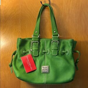 Dooney & Bourke NWT Vibrant Green Shoulder Bag